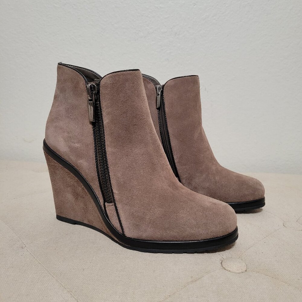 Vince Camuto Jeffers Suede Leather Wedge Ankle Booties Brown Size 8.5